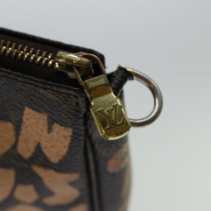 Louis Vuitton Pochette Accessoire Clutch