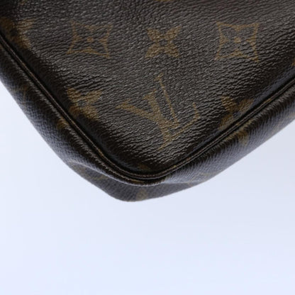 Louis Vuitton Pochette Accessoire Clutch