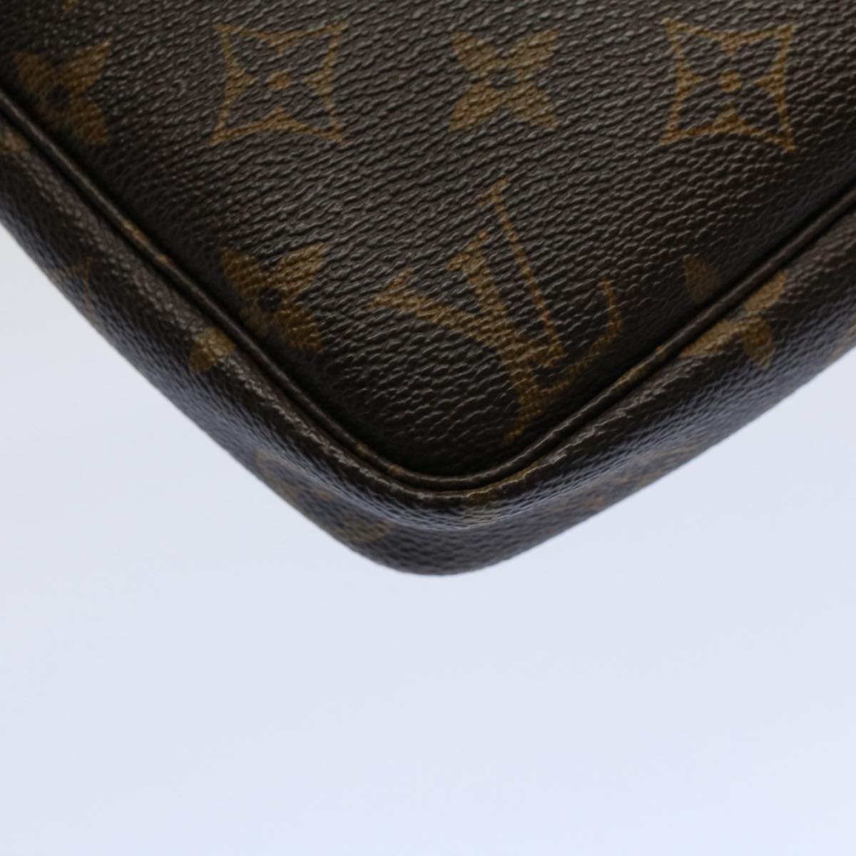 Louis Vuitton Pochette accessoires Clutch