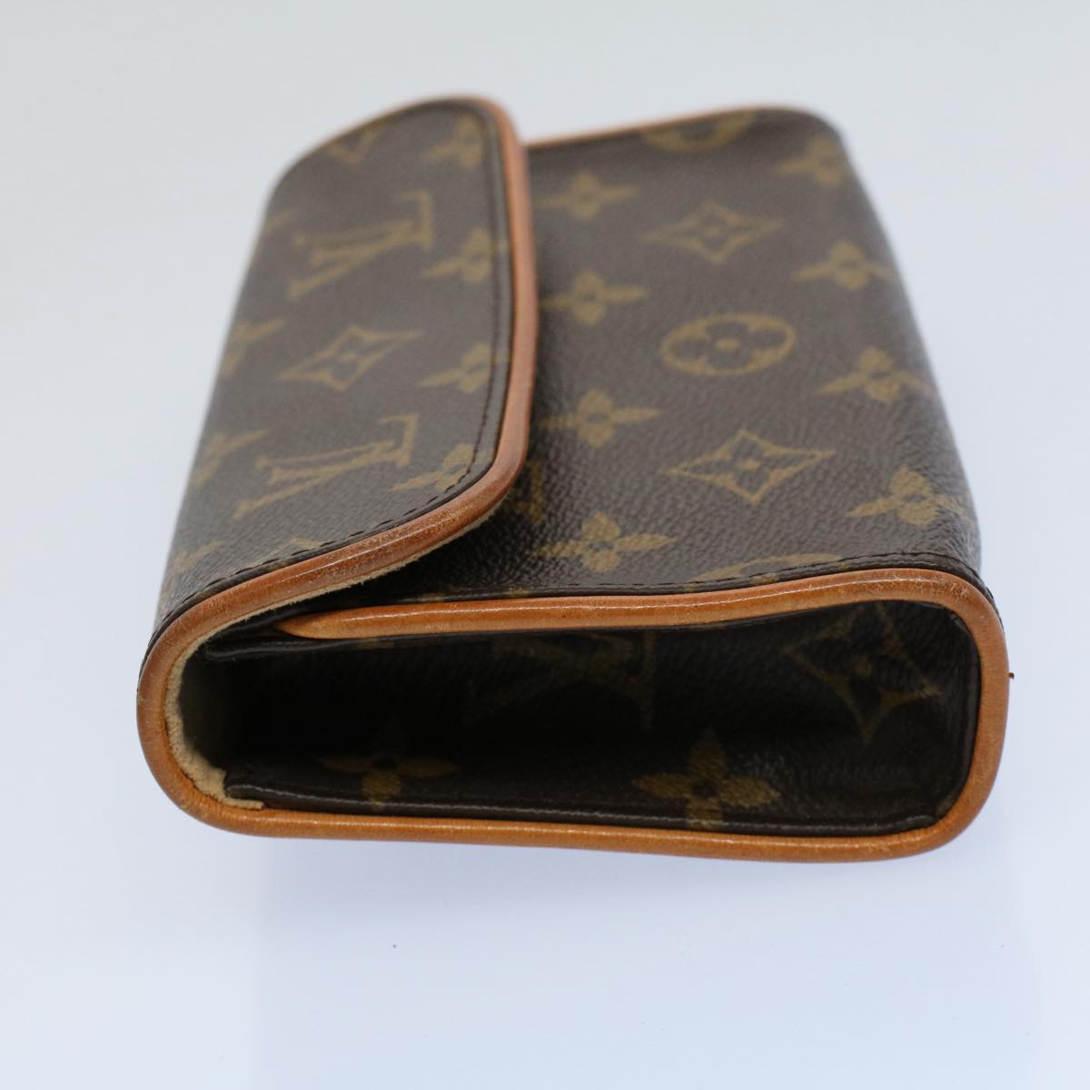 Louis Vuitton Florentine Clutch