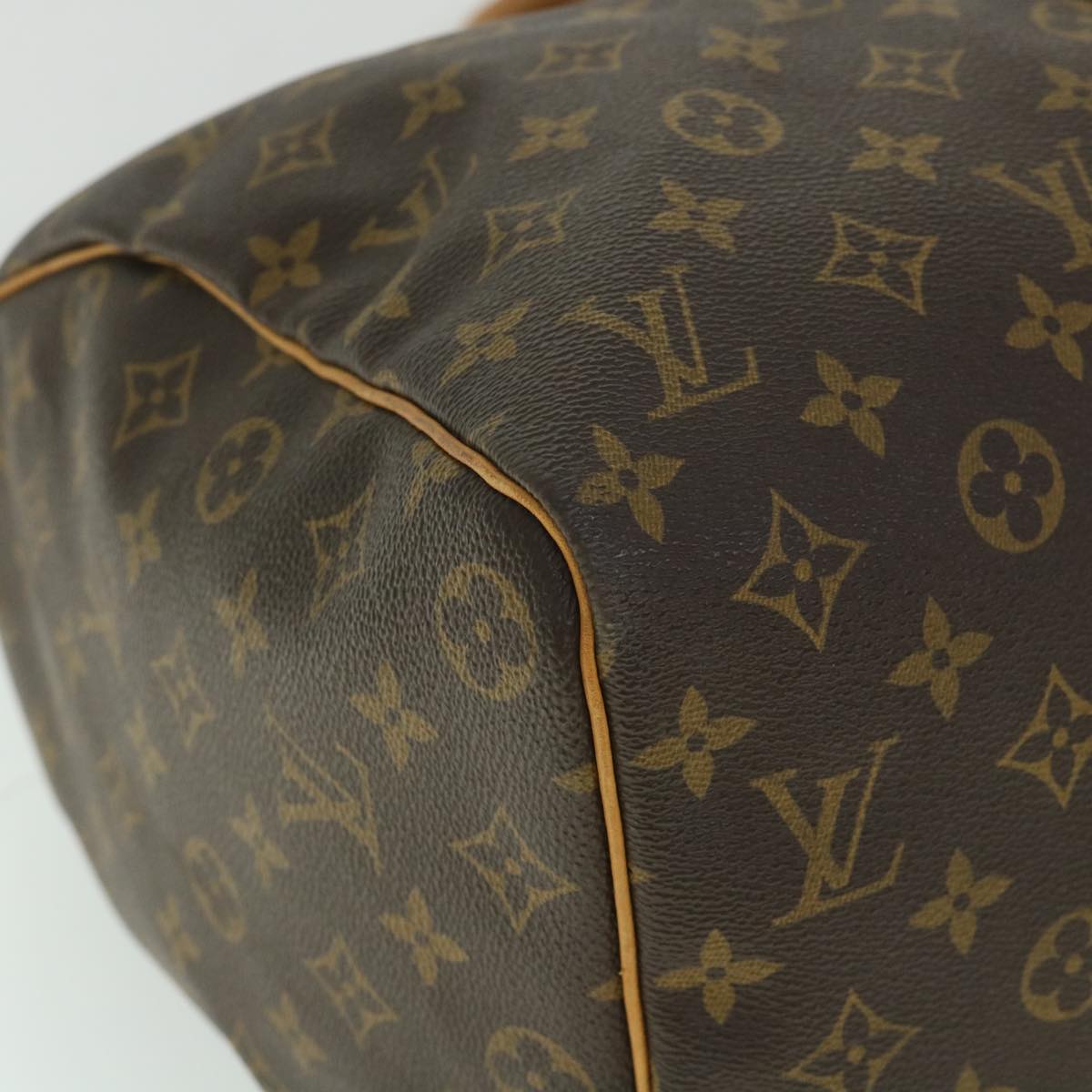 Louis Vuitton Keepall 45 Travel Bag