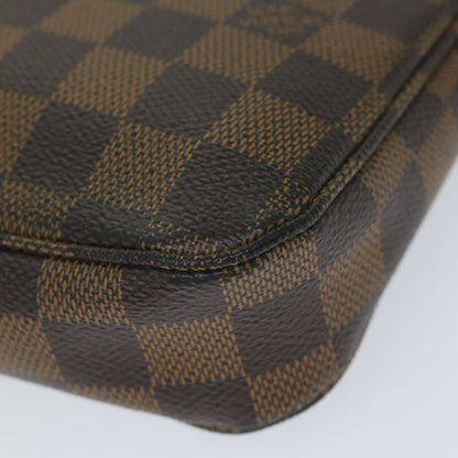 Louis Vuitton Pochette Accessoire Clutch