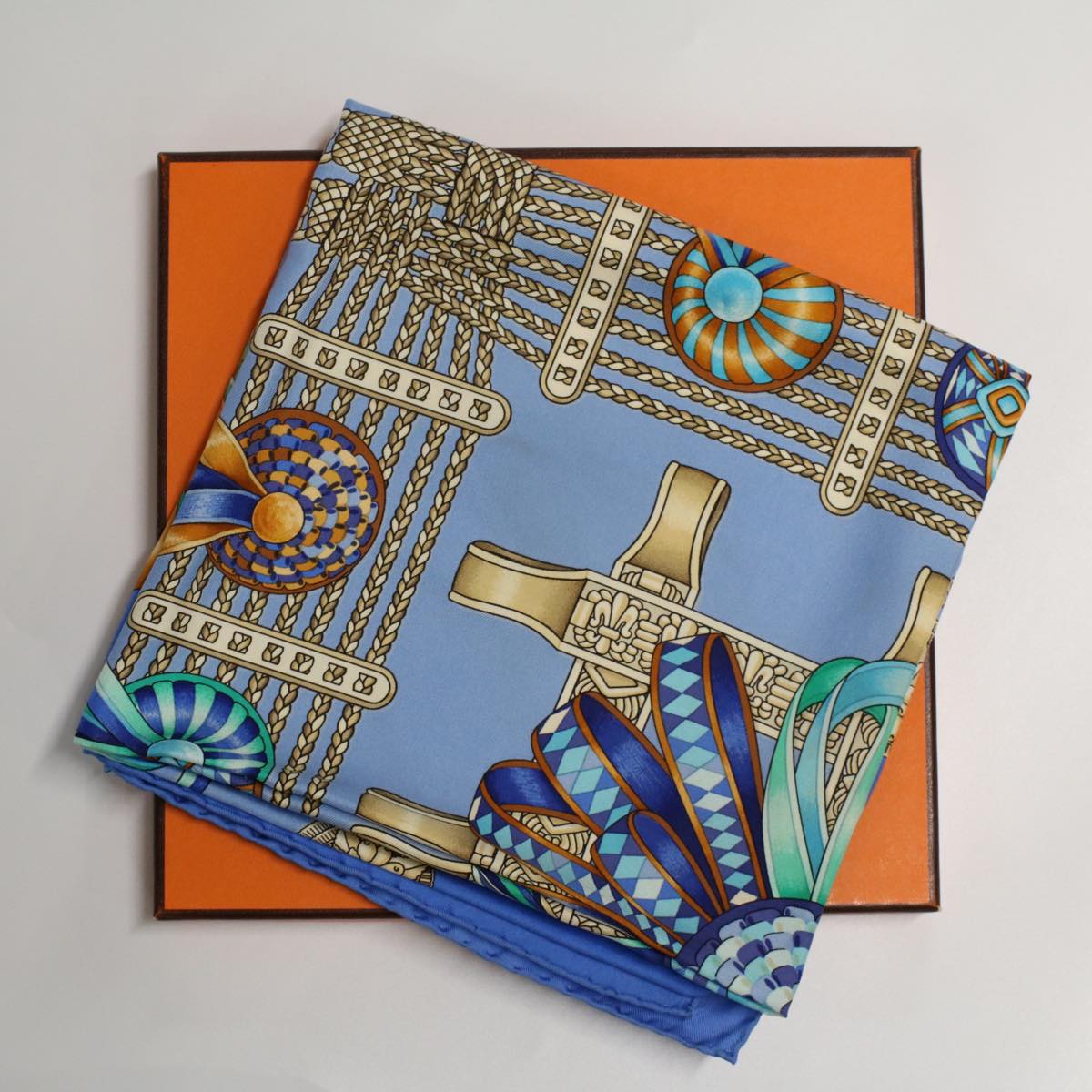 Hermès Carré 90 Scarf