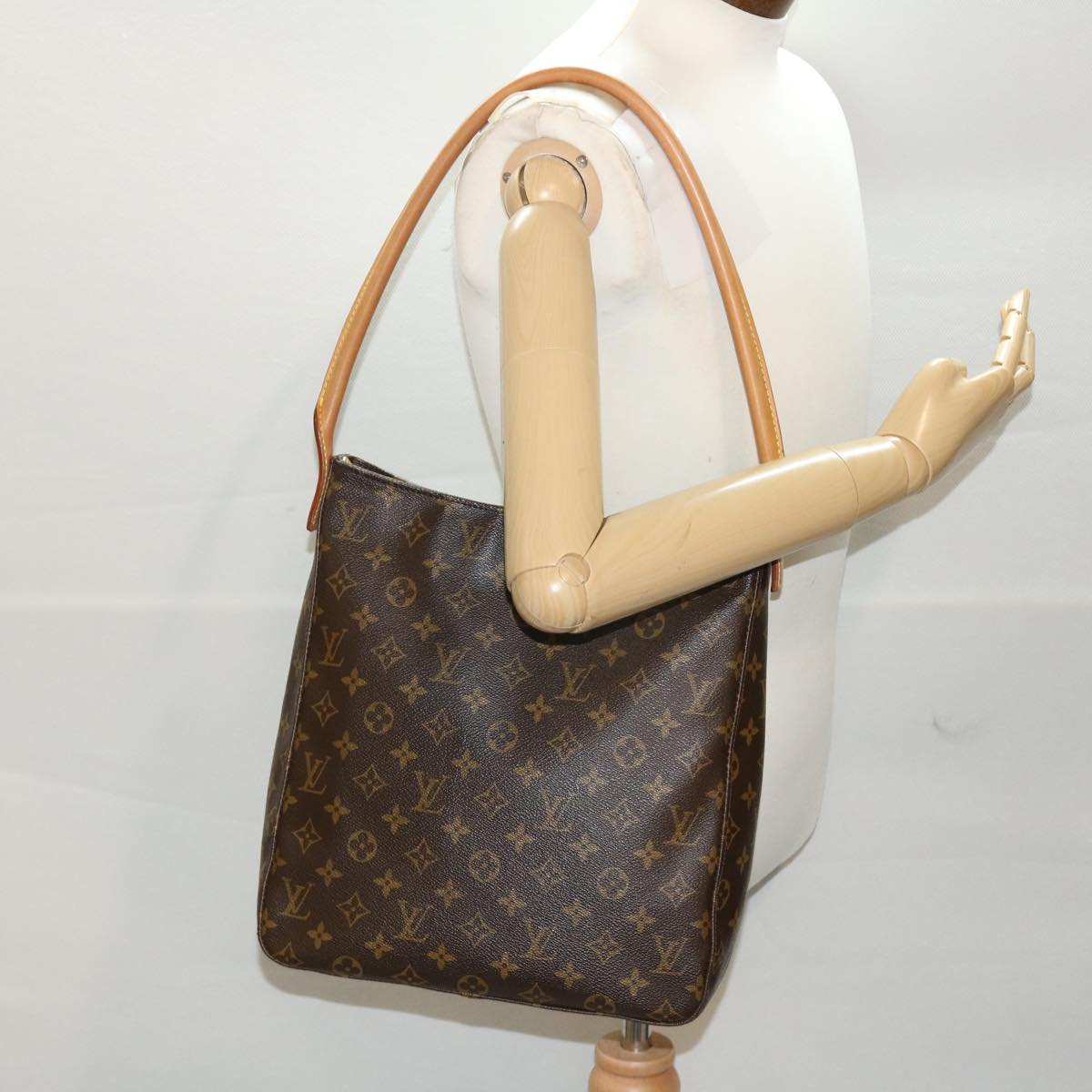 Louis Vuitton Looping GM Shoulder Bag