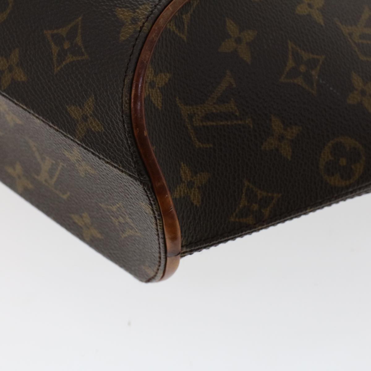 Louis Vuitton Ellipse Handbag