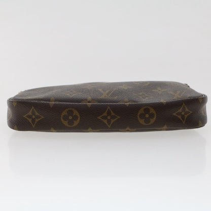 Louis Vuitton Pochette Accessoire Clutch