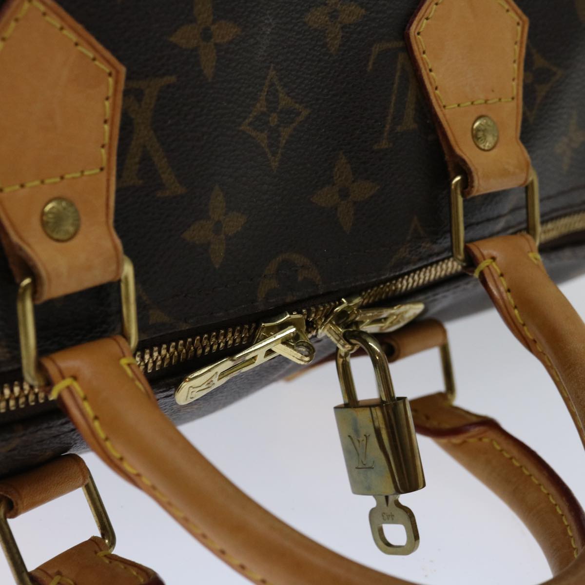 Louis Vuitton Speedy Bandoulière 35 Handbag