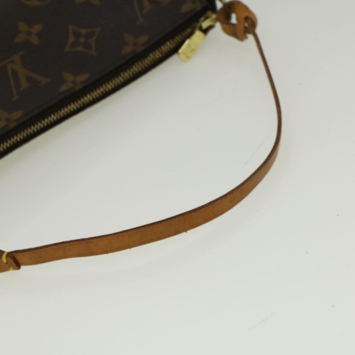 Louis Vuitton Pochette accessoires Clutch