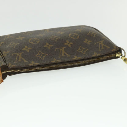 Louis Vuitton Pochette accessoires Clutch