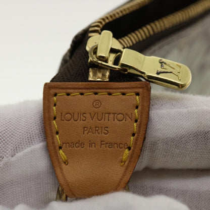 Louis Vuitton Pochette Accessoire Clutch