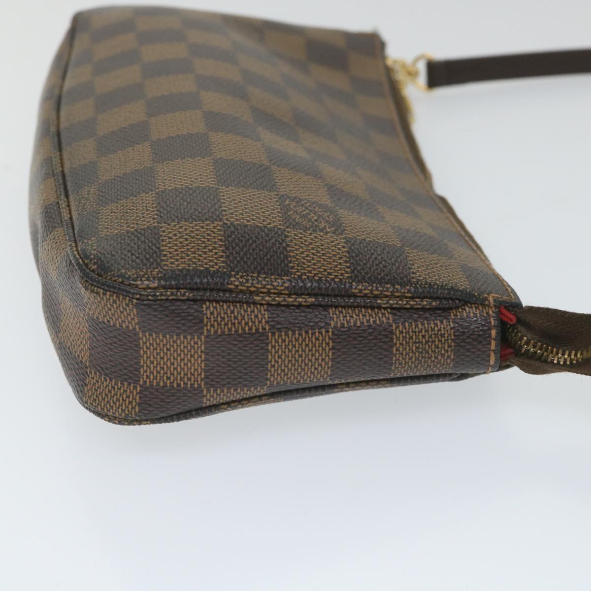 Louis Vuitton Pochette Accessoire Clutch