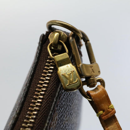 Louis Vuitton Pochette Accessoire Clutch