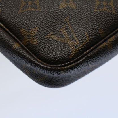 Louis Vuitton Pochette Accessoire Clutch