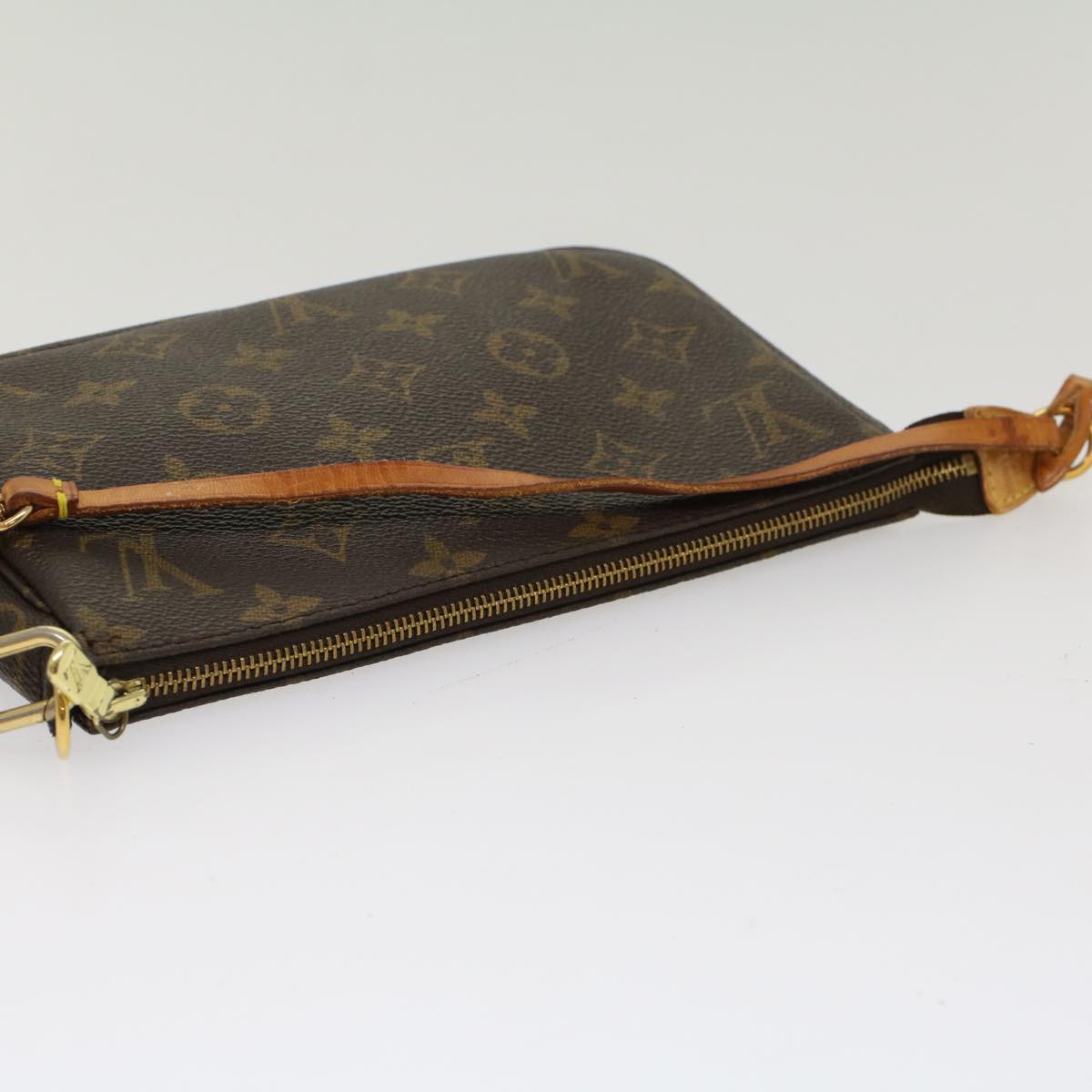 Louis Vuitton Pochette accessoires Clutch