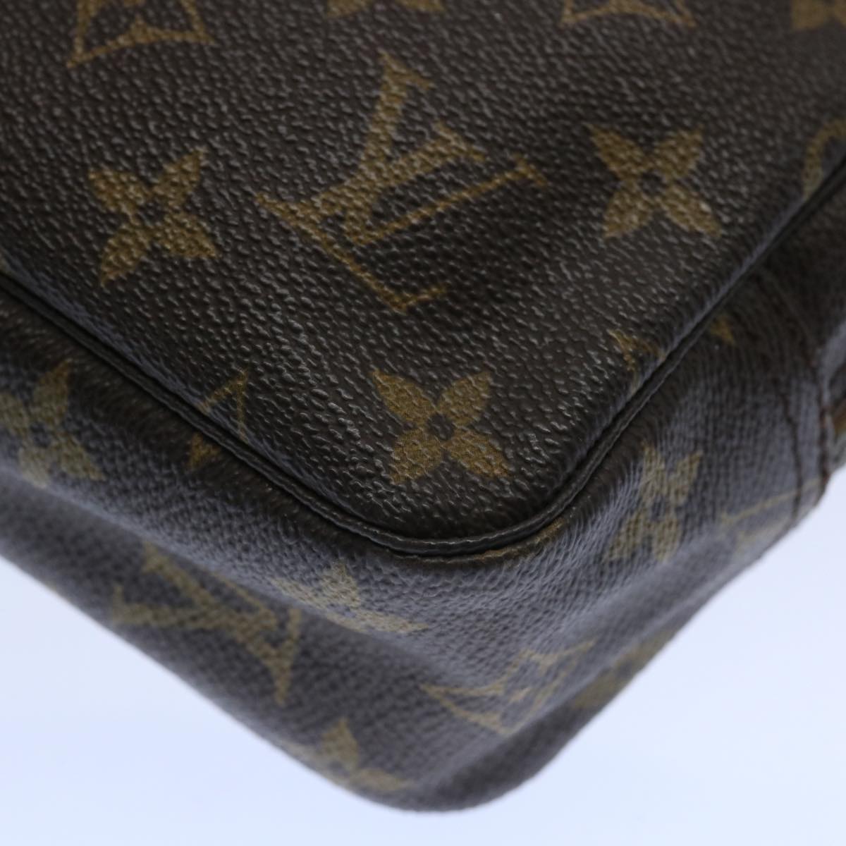 Louis Vuitton Trousse de Toilette Clutch