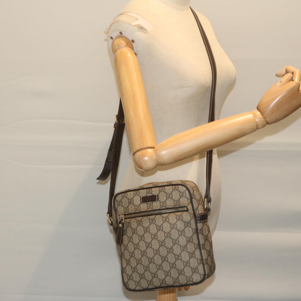 Gucci Shoulder Bag