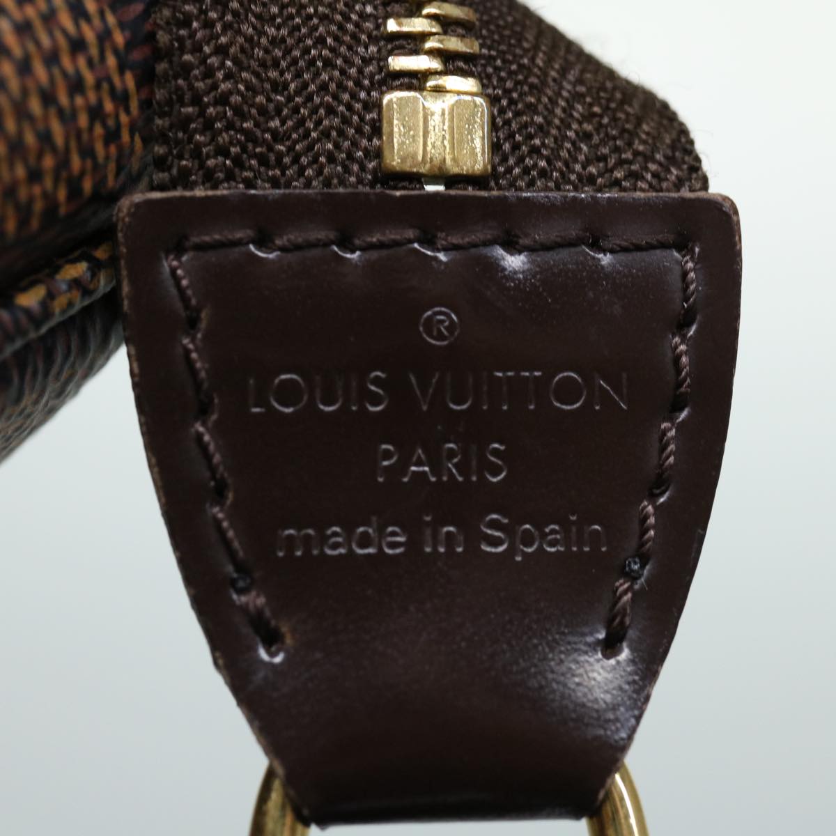 Louis Vuitton Pochette Accessoire Clutch