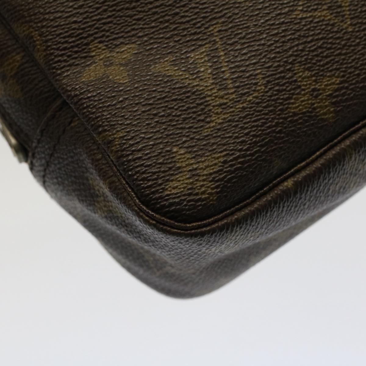 Louis Vuitton Trousse de Toilette Clutch