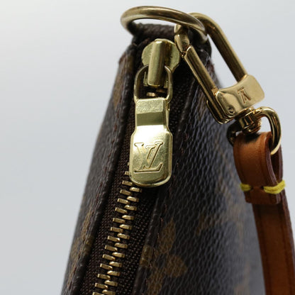 Louis Vuitton Pochette Accessoire Clutch