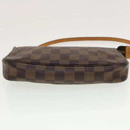 Louis Vuitton Pochette Accessoire Clutch