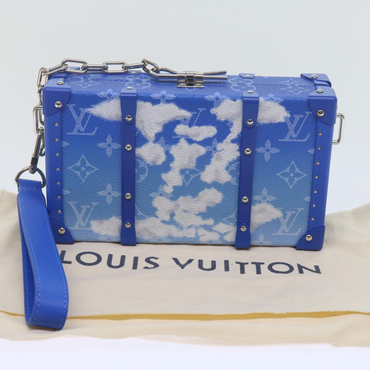 Louis Vuitton Clutch