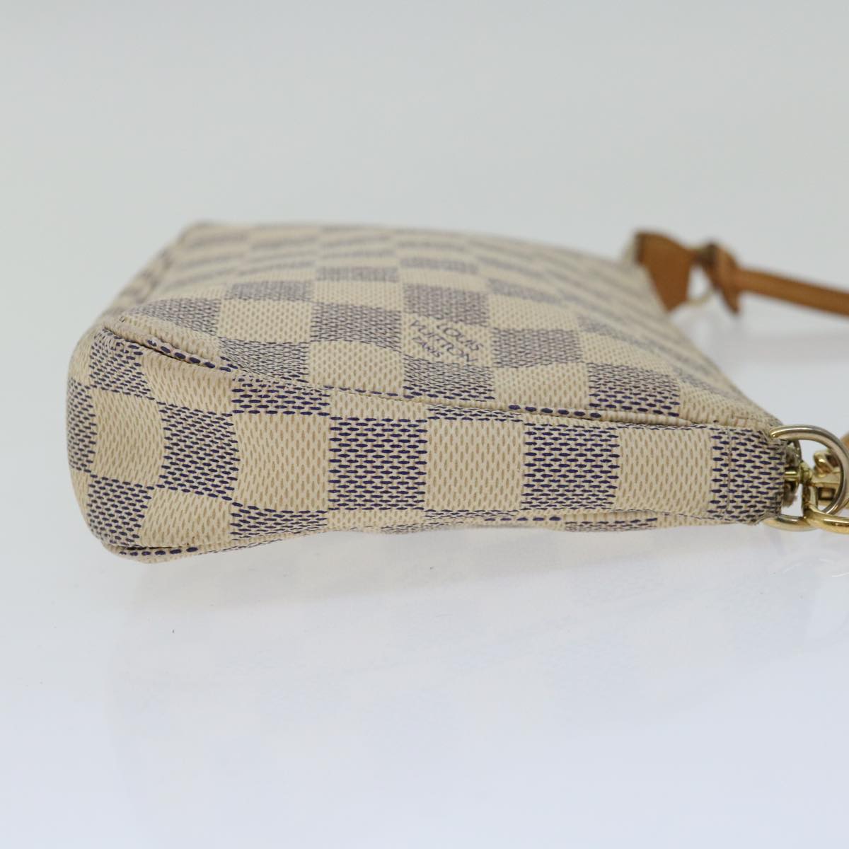 Louis Vuitton Baguette Clutch