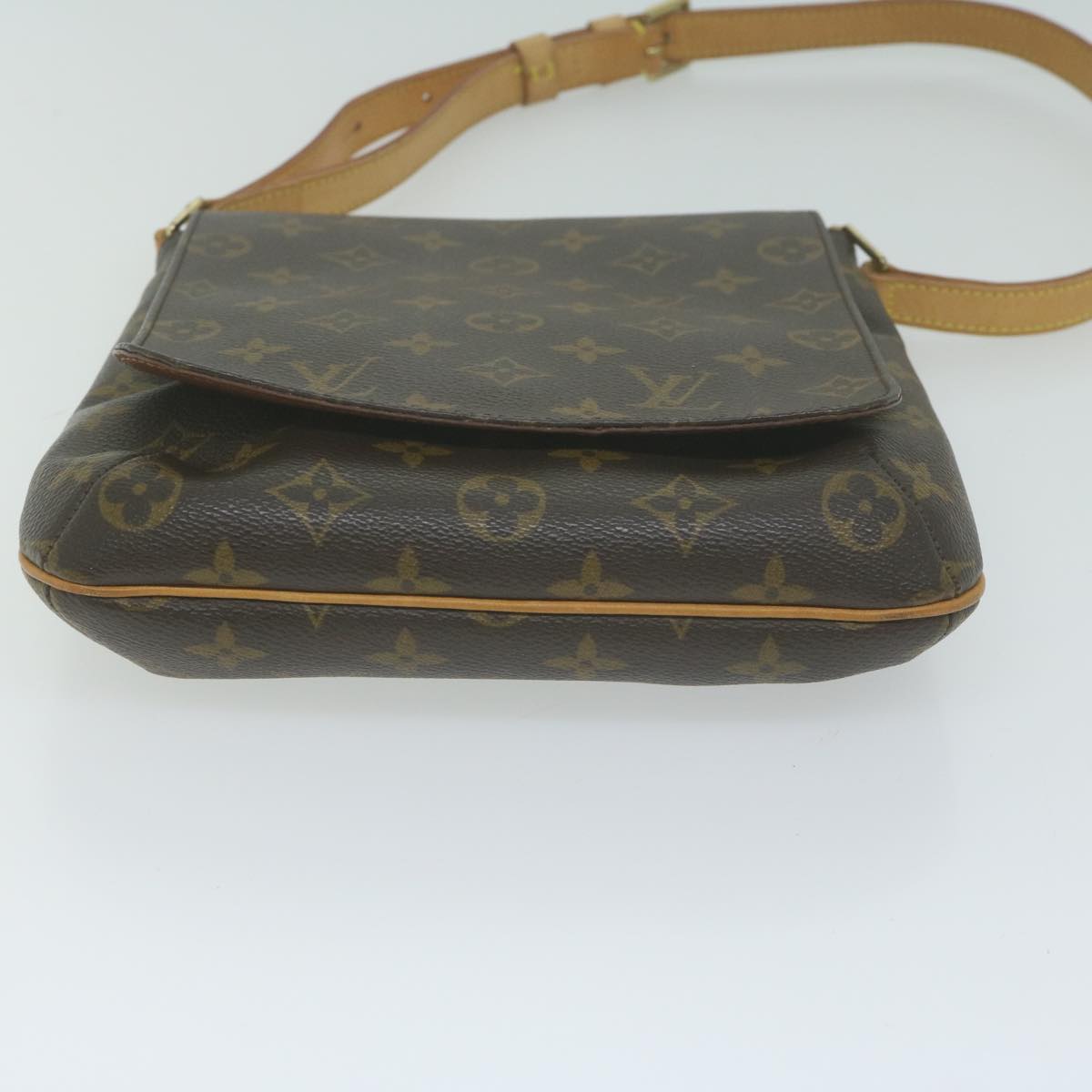 Louis Vuitton Looping Shoulder Bag