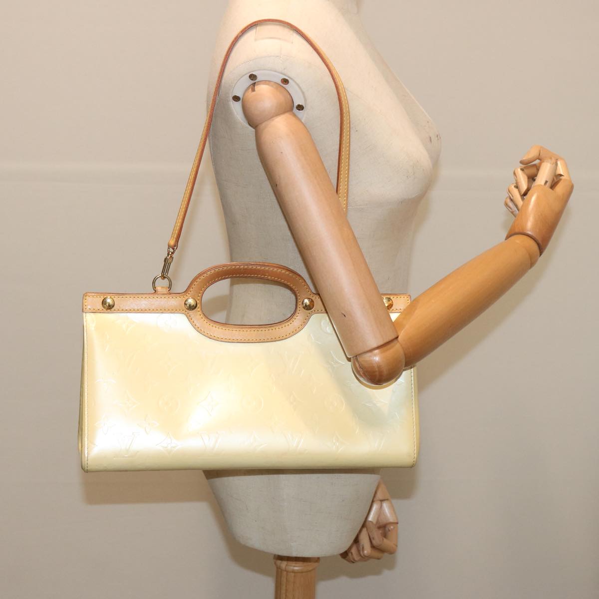 Louis Vuitton Roxbury Handbag