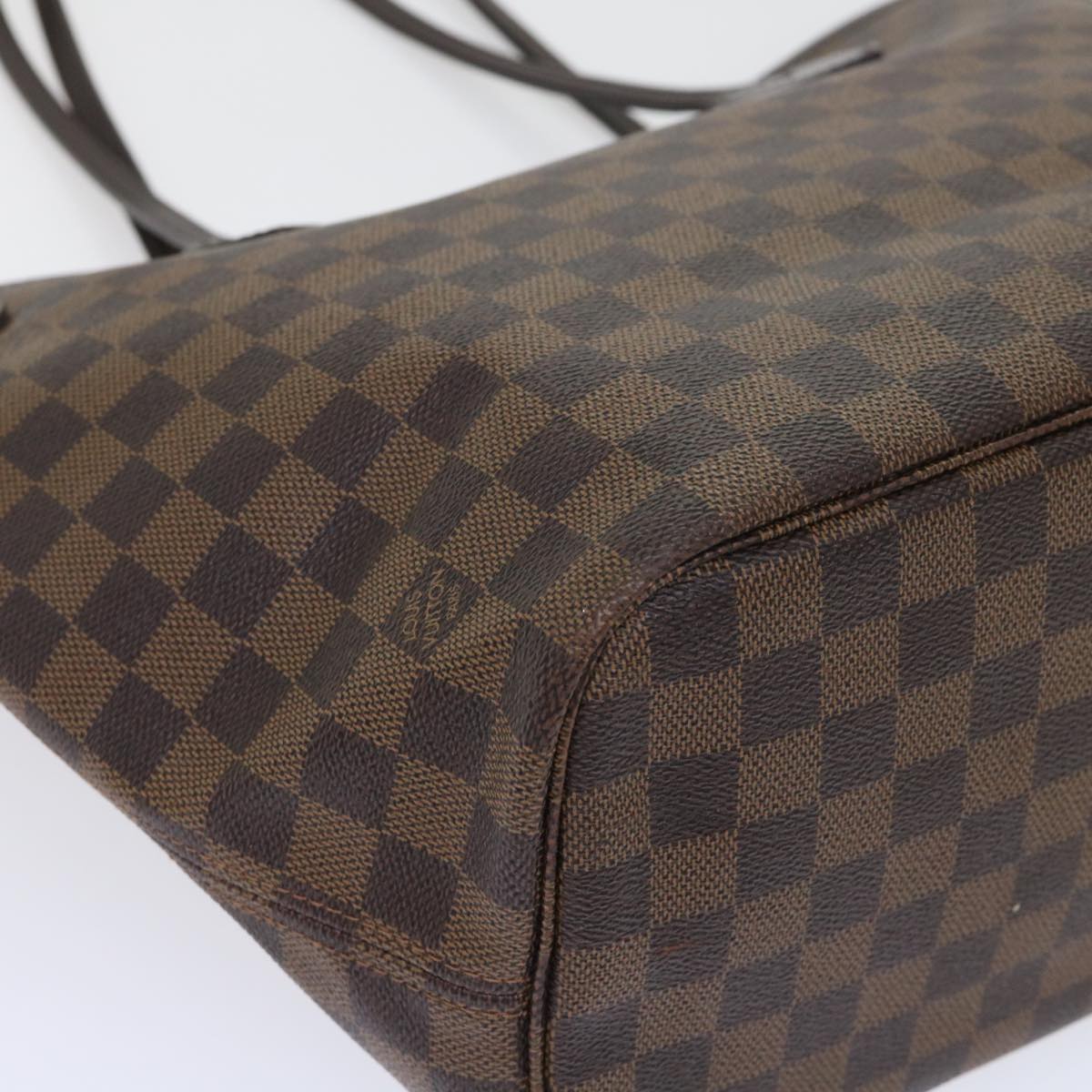 Louis Vuitton Neverfull MM Tote Bag