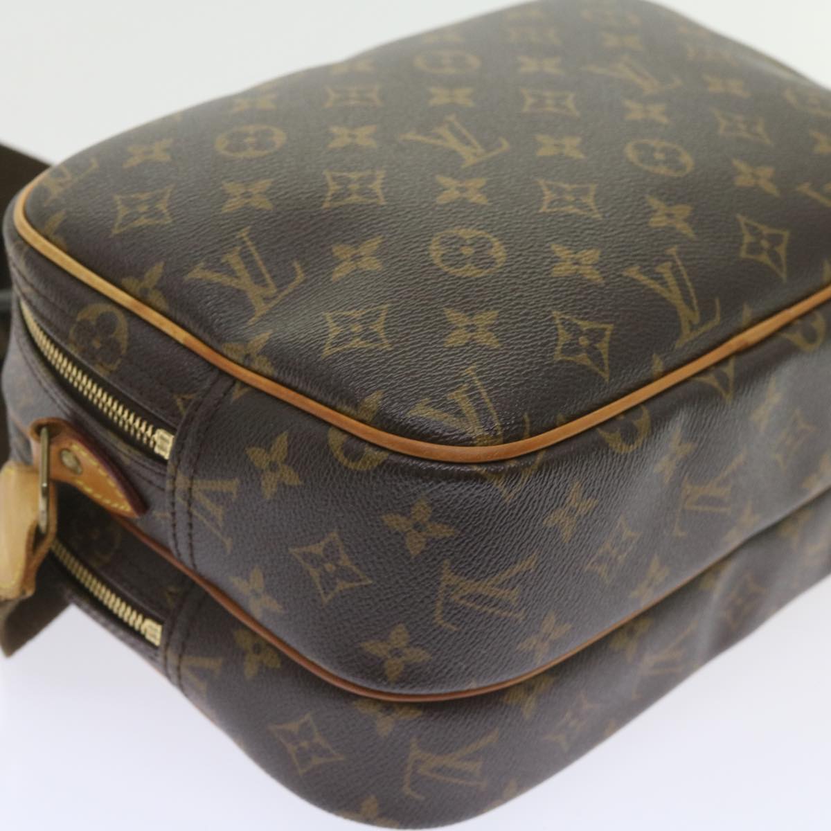 Louis Vuitton Reporter pm Shoulder Bag