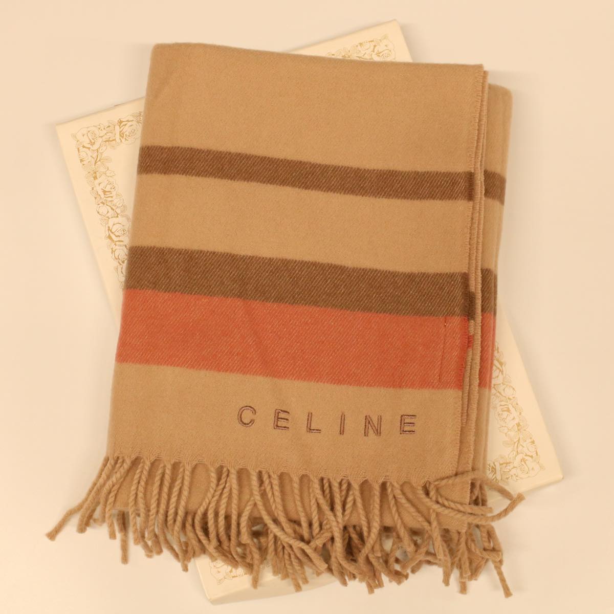 Céline Scarf