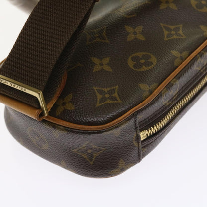 Louis Vuitton Pochette gange Shoulder Bag