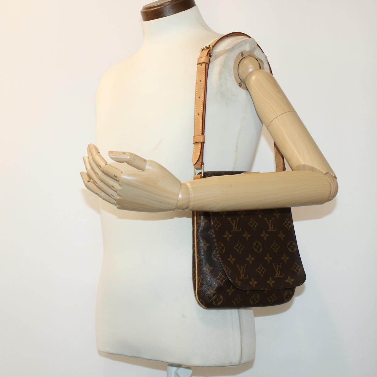 Louis Vuitton Musette Shoulder Bag