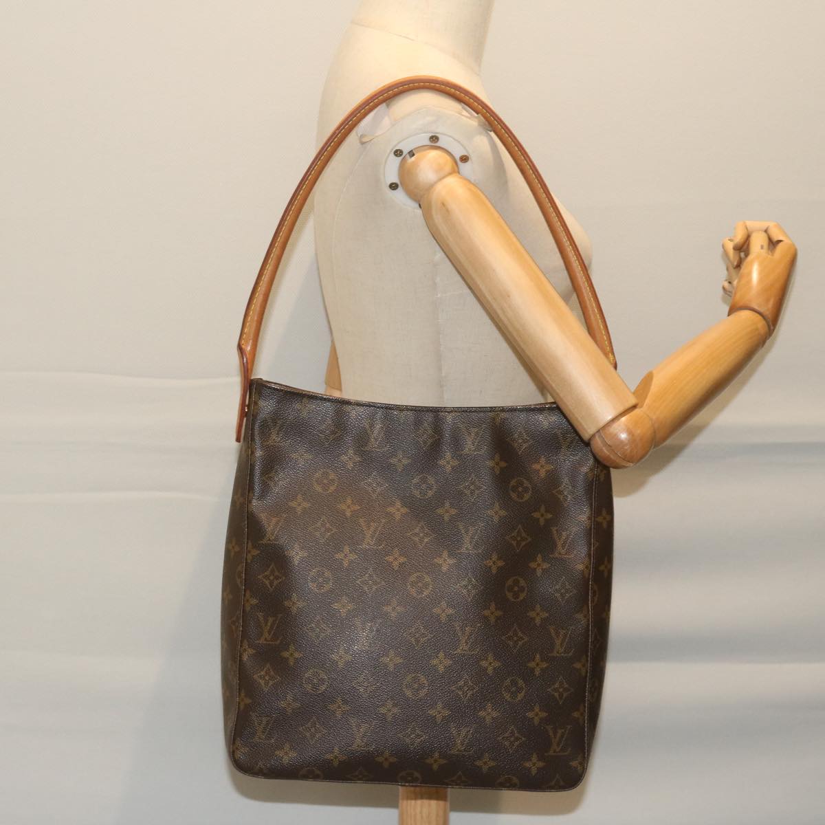 Louis Vuitton Looping GM Shoulder Bag