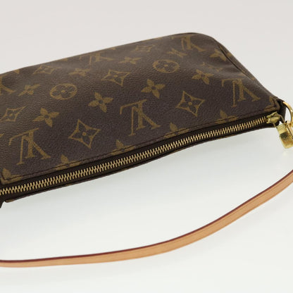 Louis Vuitton Pochette Accessoire Clutch