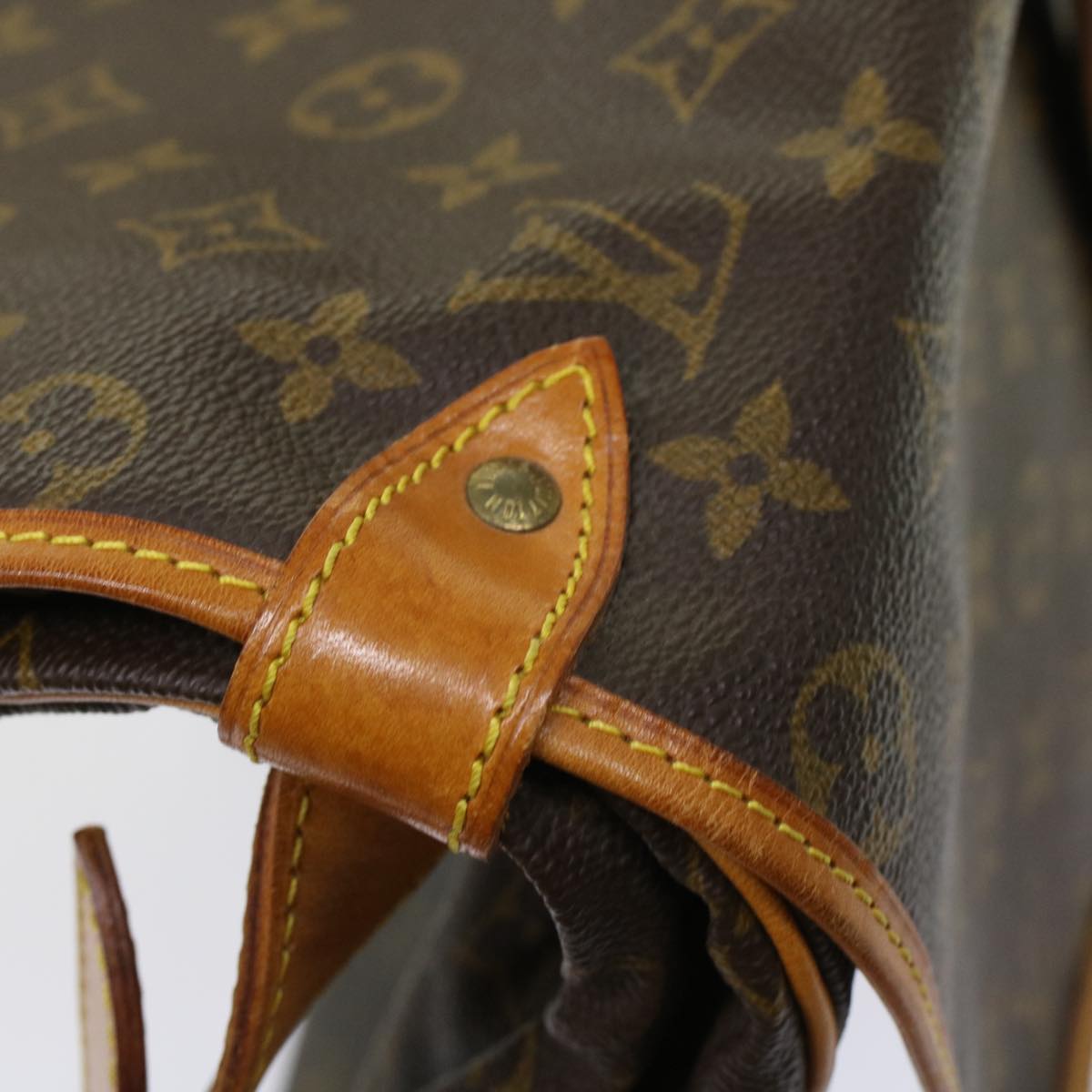 Louis Vuitton Saumur 35 Shoulder Bag