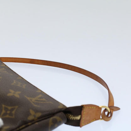 Louis Vuitton Pochette accessoires Clutch