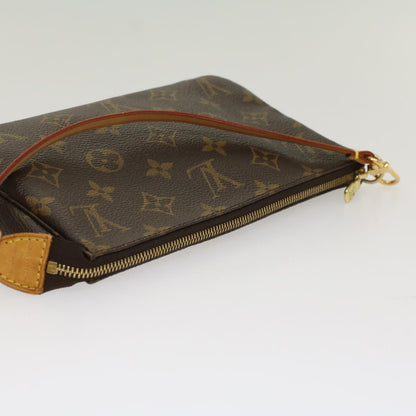 Louis Vuitton Pochette Accessoire Clutch