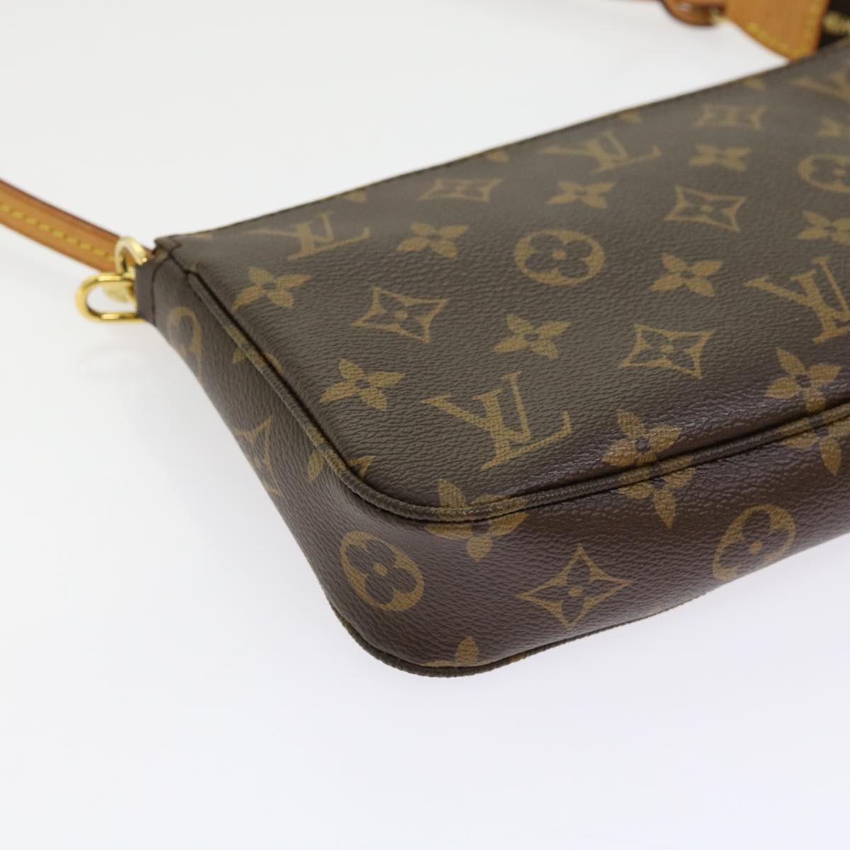 Louis Vuitton Pochette accessoires Clutch