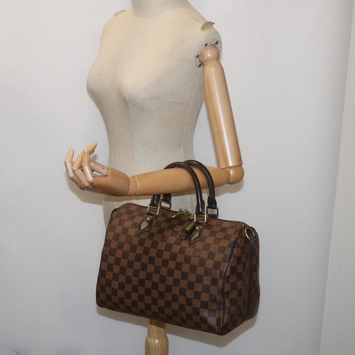 Louis Vuitton Speedy Bandoulière 30 Handbag