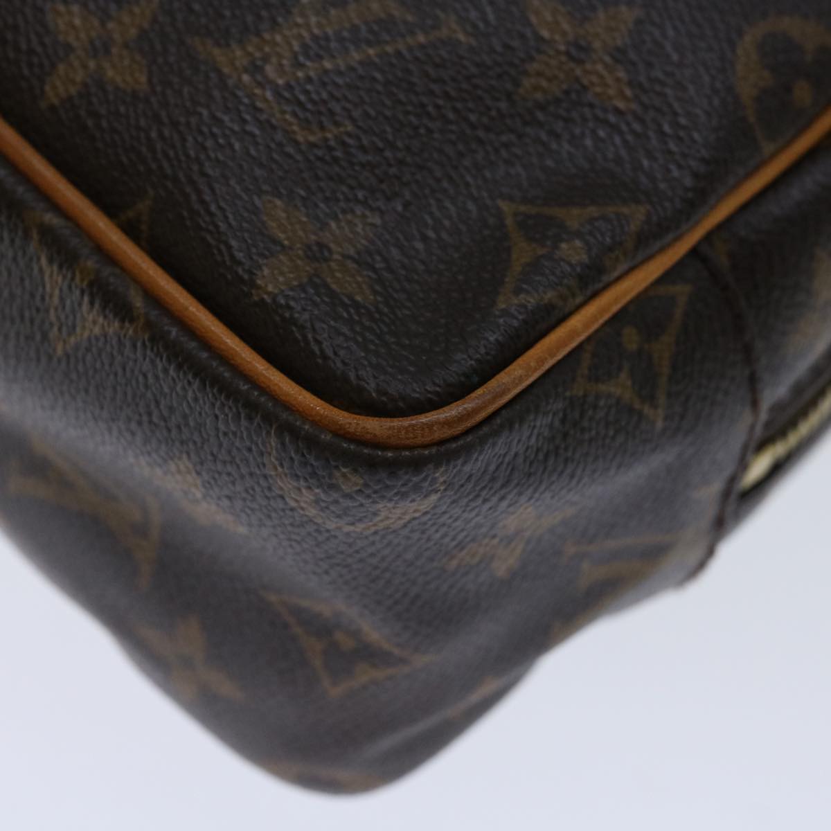 Louis Vuitton Clutch