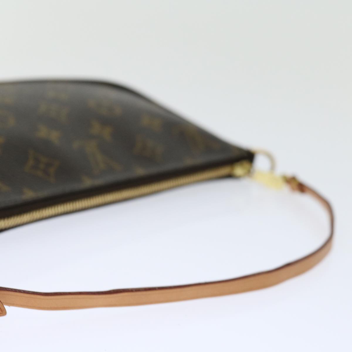 Louis Vuitton Pochette accessoires Clutch