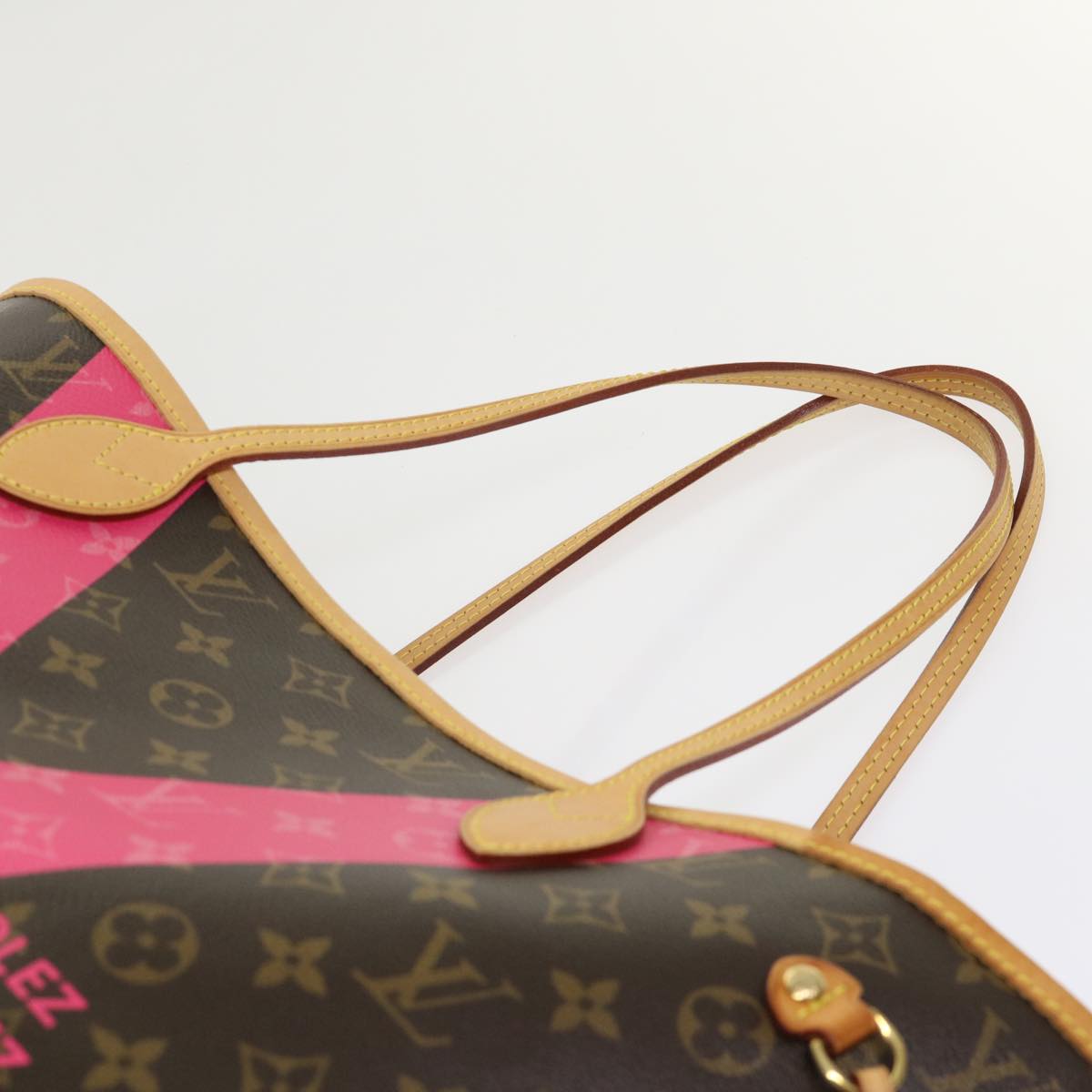 Louis Vuitton Neverfull MM Tote Bag