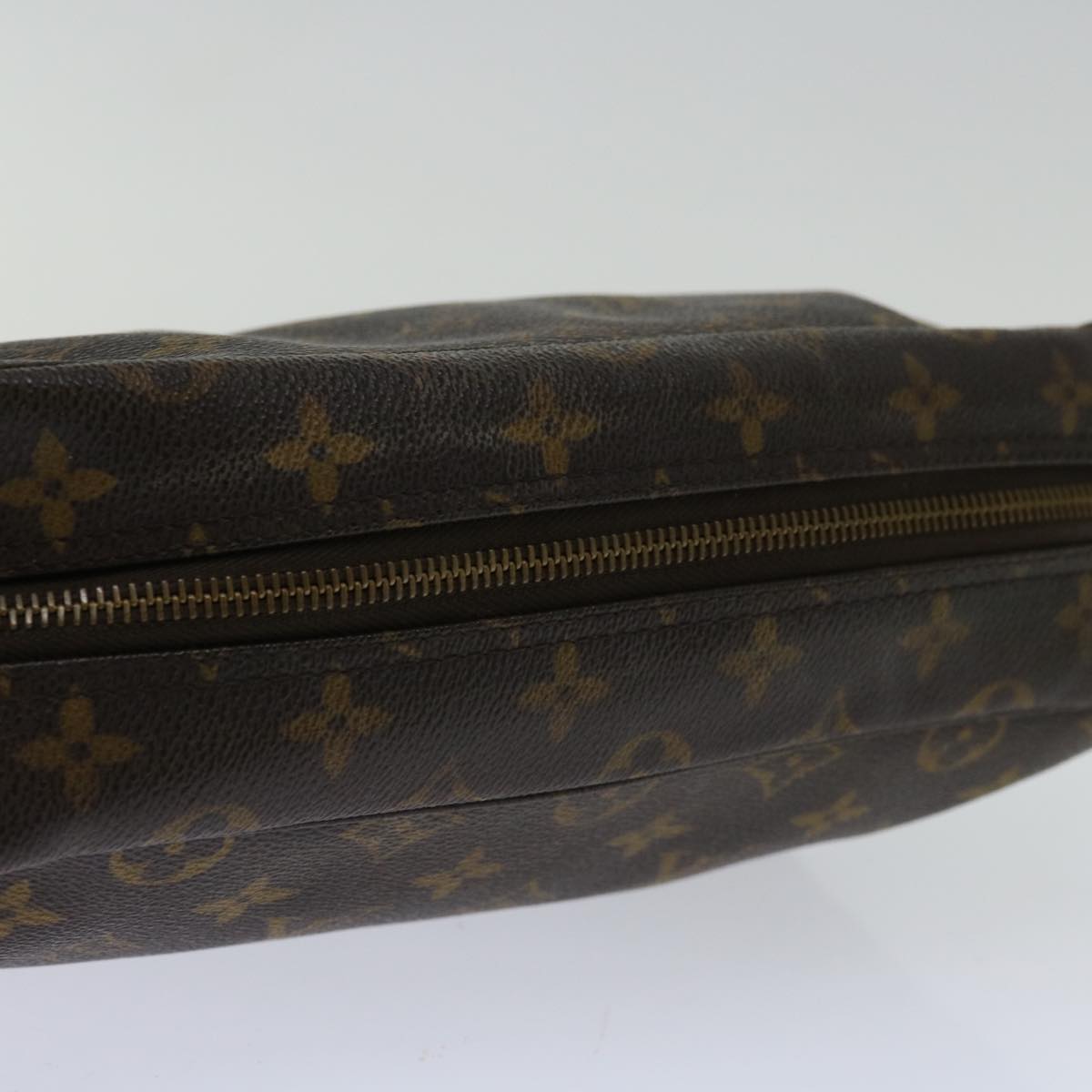 Louis Vuitton Trousse Toilette 28 Clutch