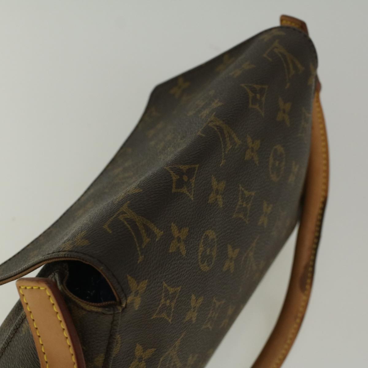 Louis Vuitton Mini looping Shoulder Bag