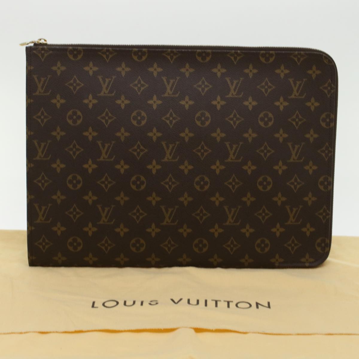 Louis Vuitton Poche document Clutch