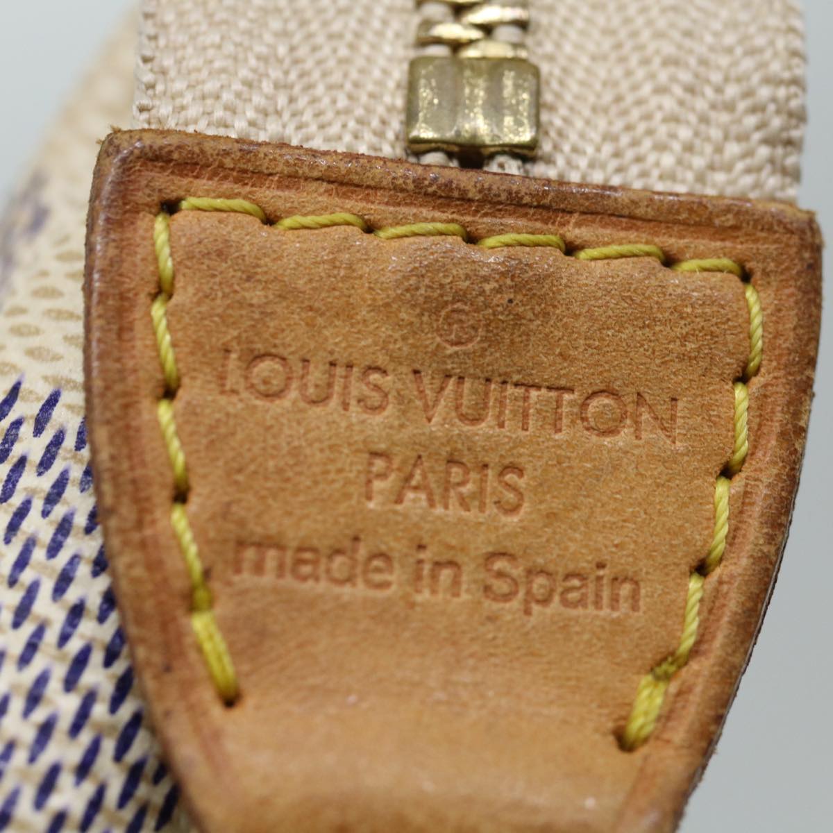 Louis Vuitton Baguette Clutch