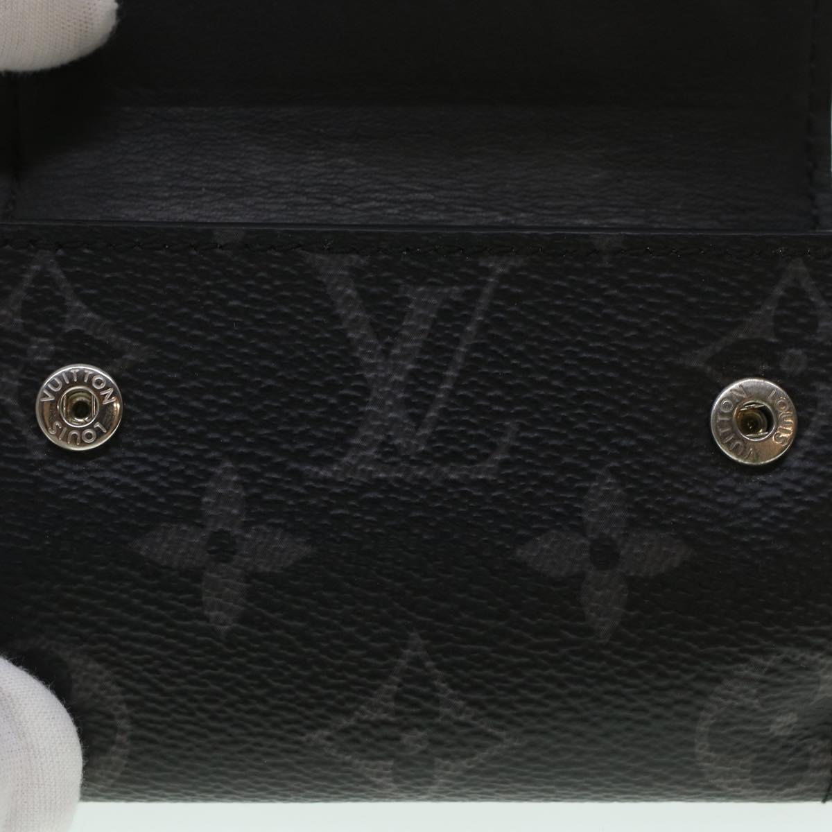 Louis Vuitton Discovery Wallet