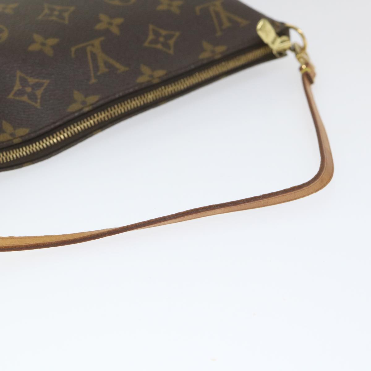 Louis Vuitton Pochette accessoires Clutch