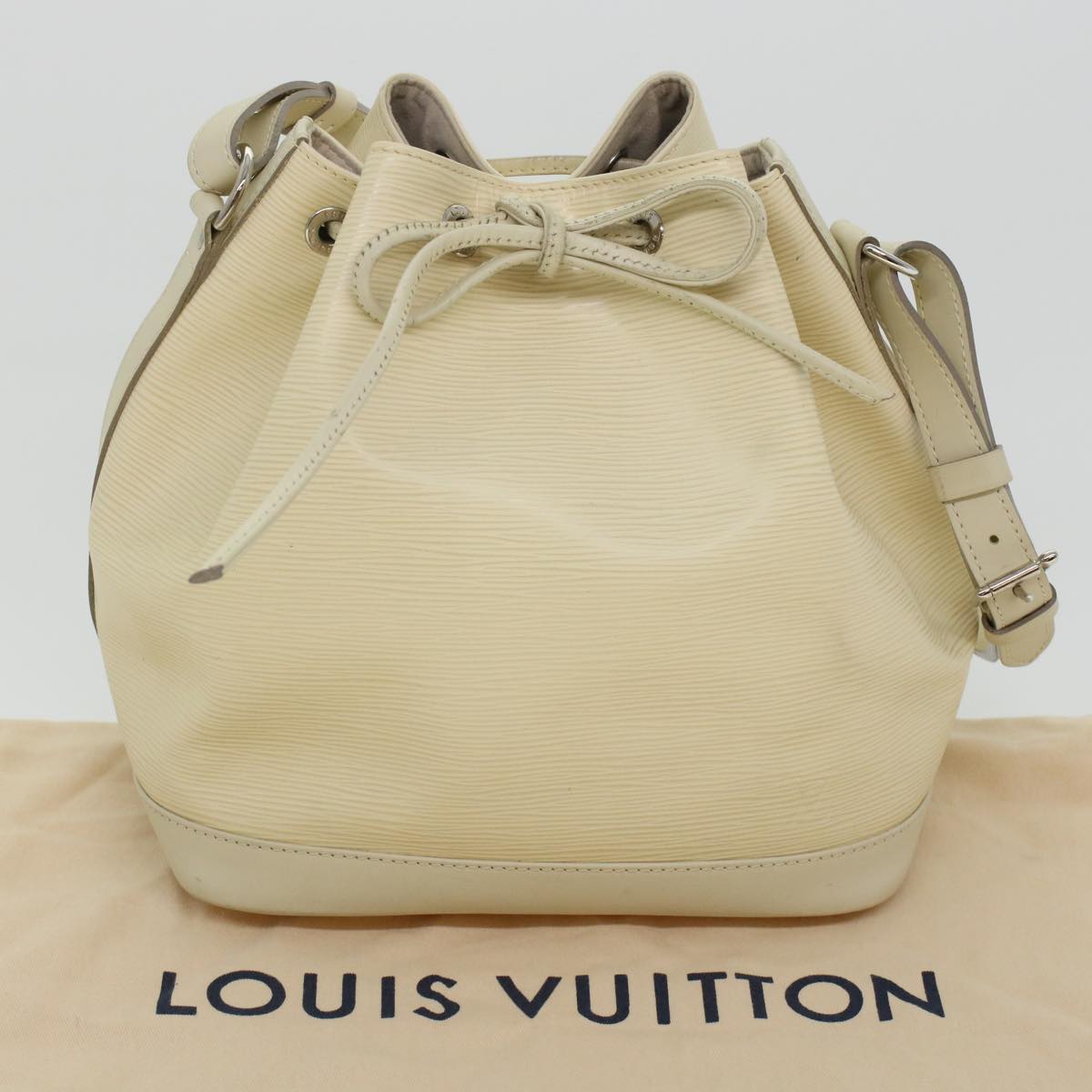 Louis Vuitton Noé Shoulder Bag